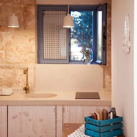 Gasthuis Trulli Controra 3*