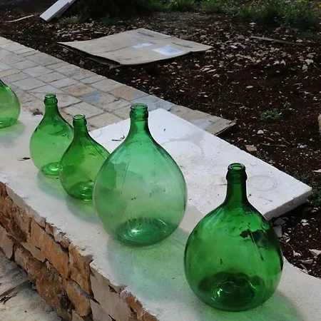 Trulli Controra Κονβερσάνο